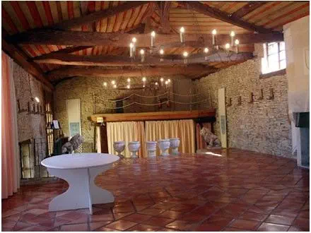Salle de réception de 200m²