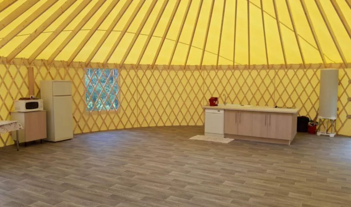 intérieur de la yourte