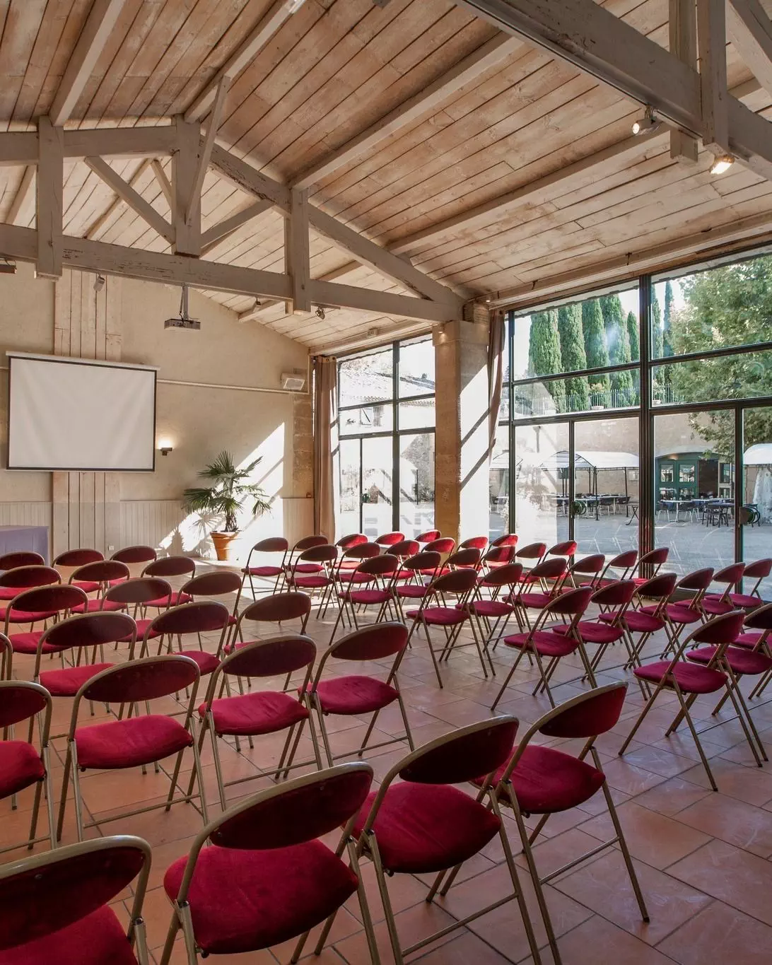 Salle Les Baumelles
