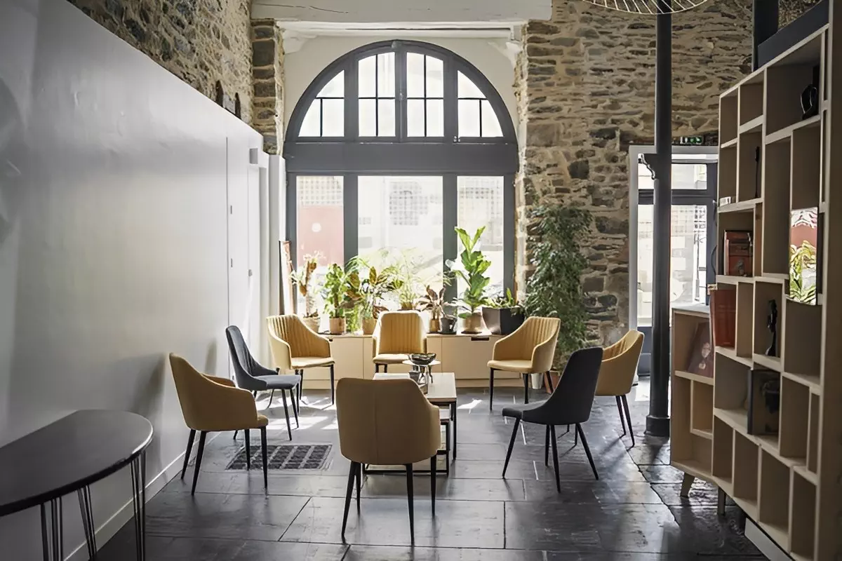 Grande salle, open space pour salon assis ou cocktail debout