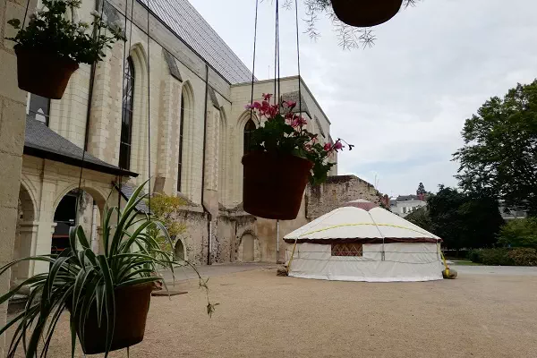 yourte evenement public tours2locs.jpg