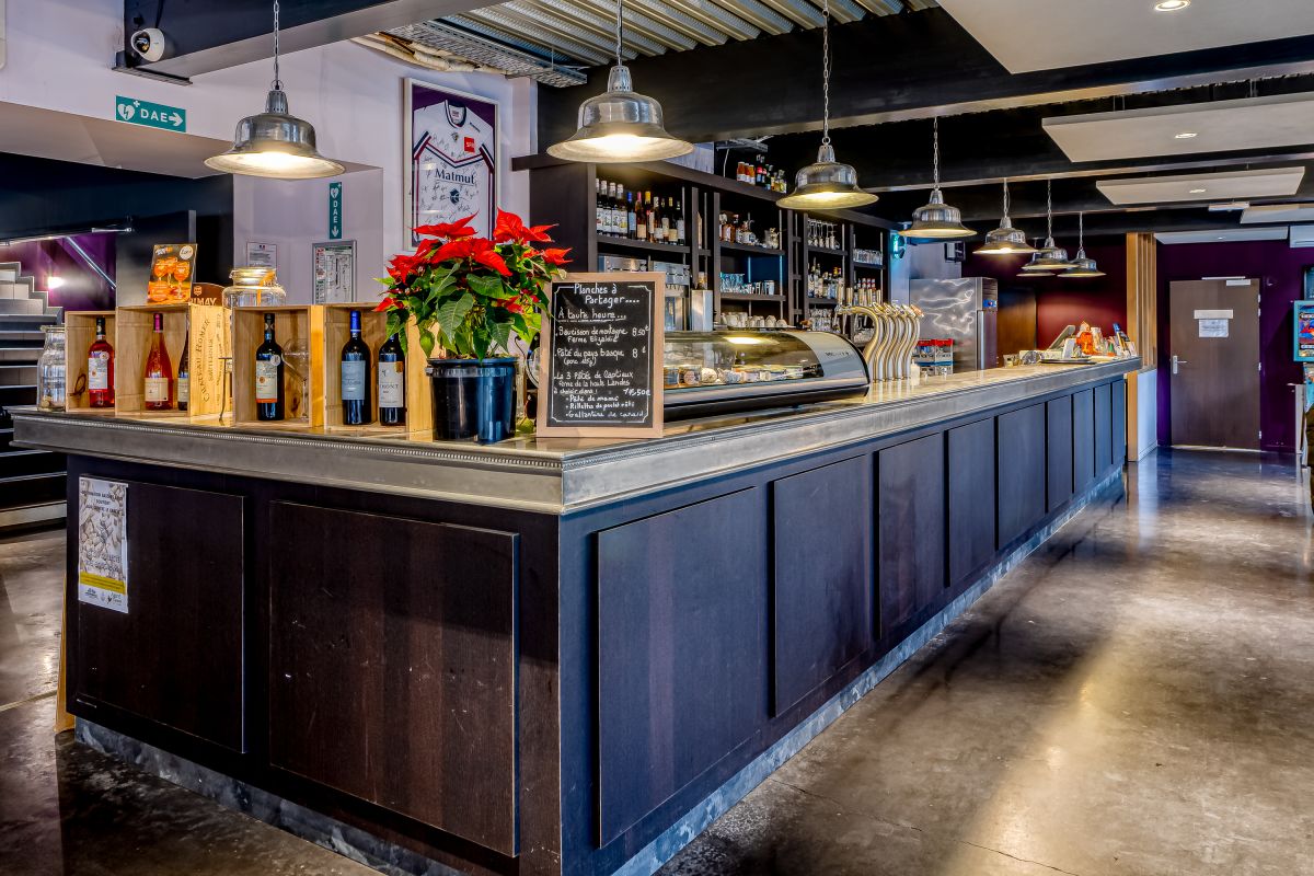 Le Bar
