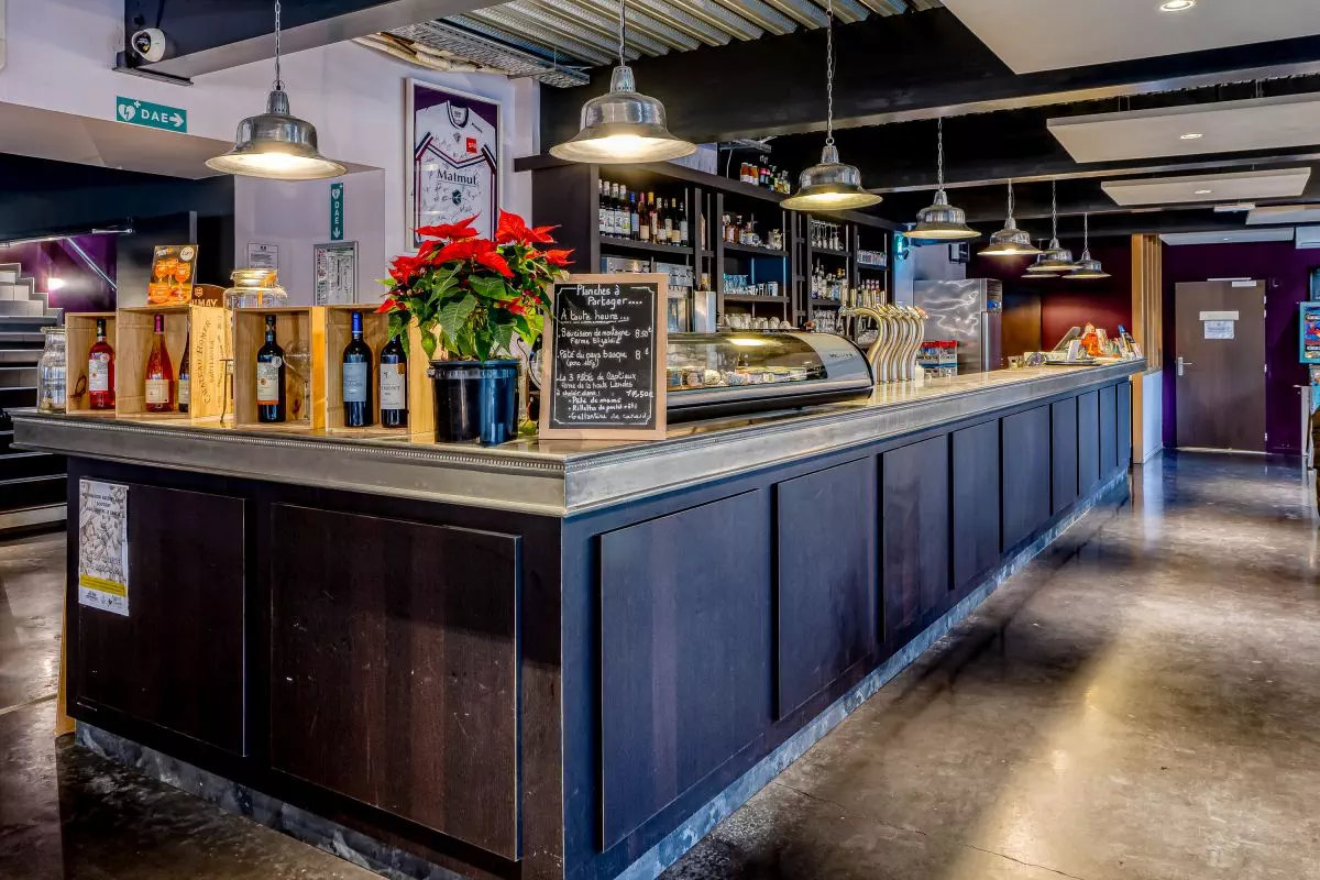 Le Bar